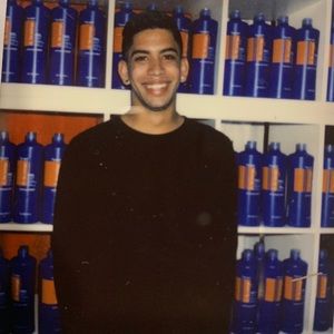 Meet your Posher, Luis